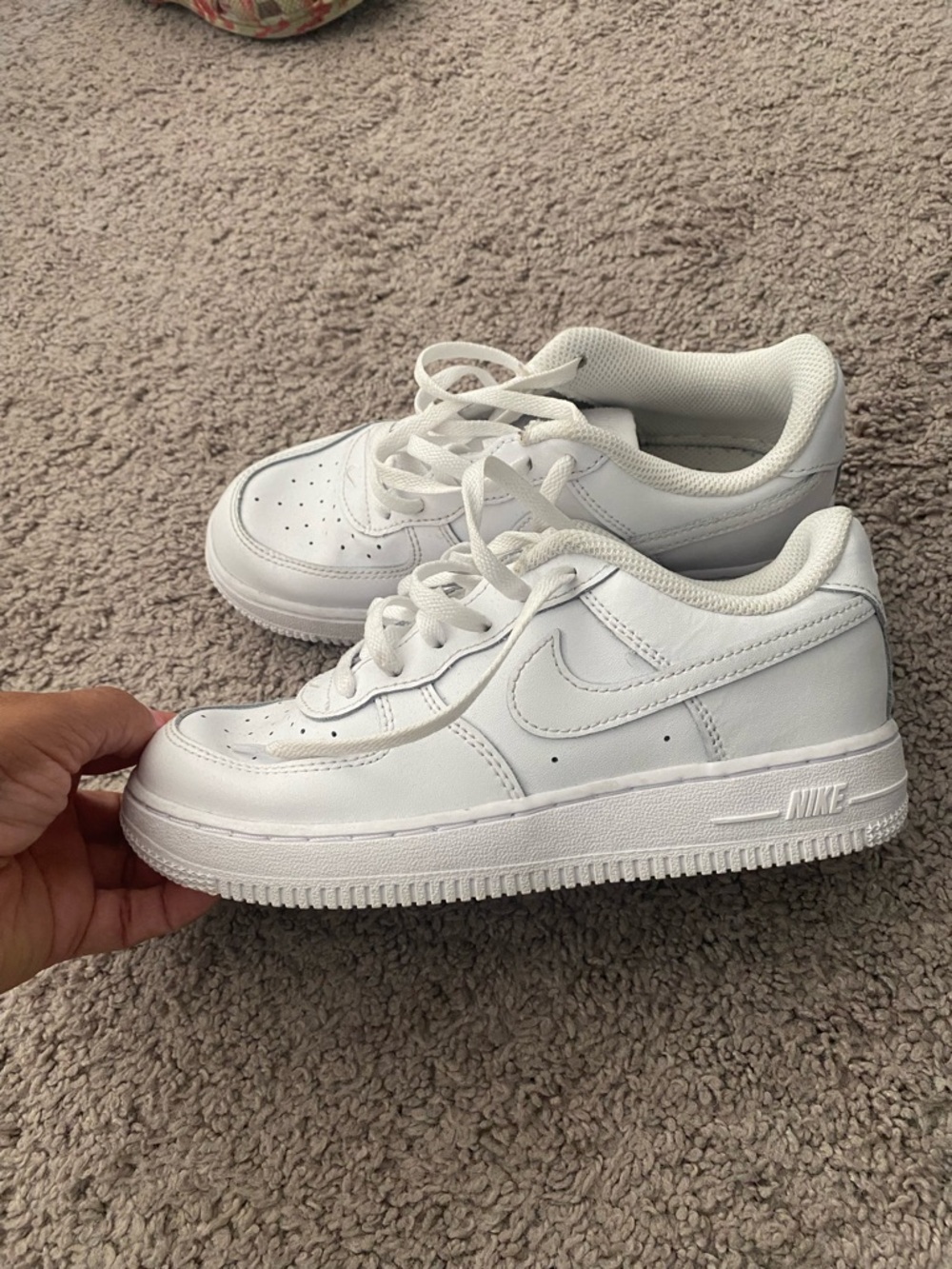 Nike Air Force/ White Kids Low-Top Sneaker